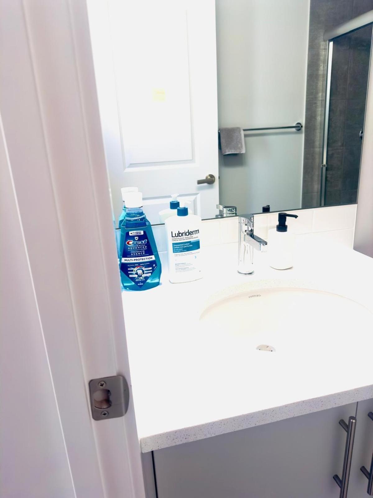 Private Room Minutes To Calgary Airport Yyc, Downtown, Banff Екстер'єр фото